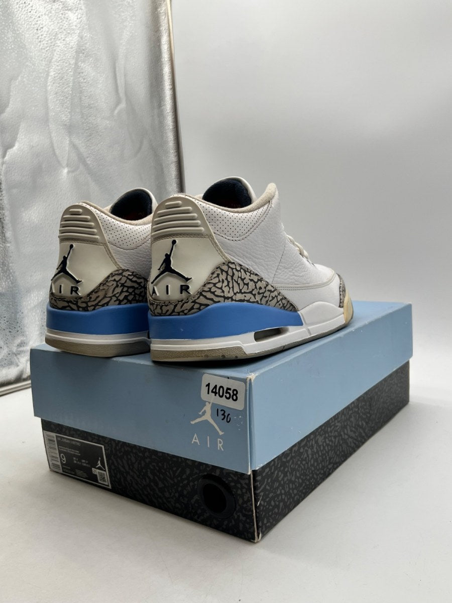 Jordan 3 Retro UNC (2020) 9 (Heavily Worn Pre-Owned)JordanWhite/Valor Blue-Tech Grey - Image 4
