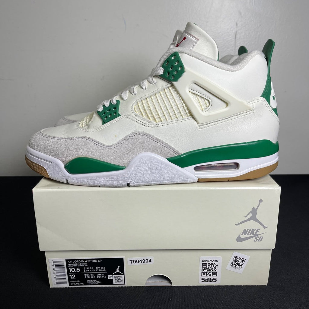 Jordan 4 Retro SB Pine Green (Size 10.5) - aux