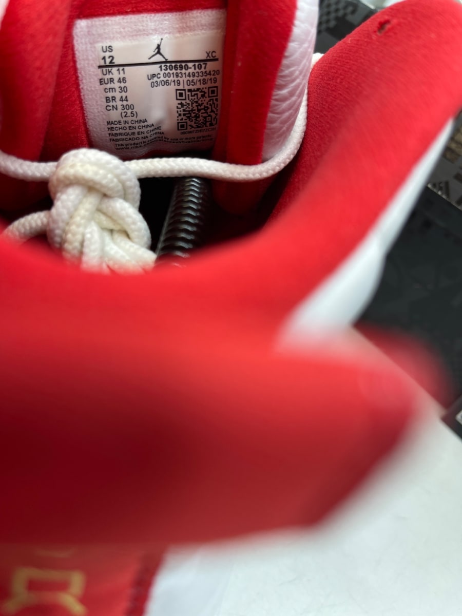 Jordan 12 Retro FIBA (2019) 12 (Moderately Worn Pre-Owned) - Image 8