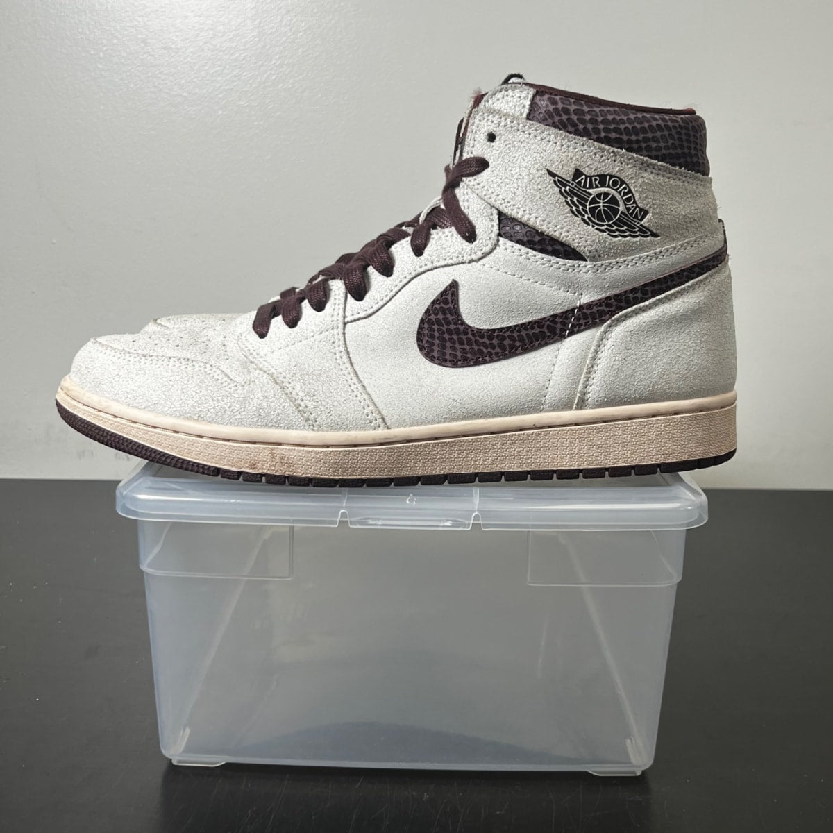 Jordan 1 Retro High OG A Ma Maniére 12 (Lightly Worn Pre-Owned)JordanSail/Burgundy Crush - Image 3