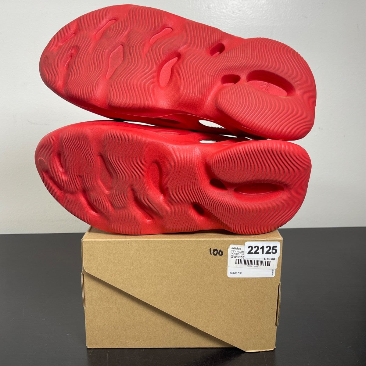 adidas Yeezy Foam RNNR Vermillion 10 (Moderately Worn Pre-Owned)adidasVermillion/Vermillion/Vermillion - Image 5
