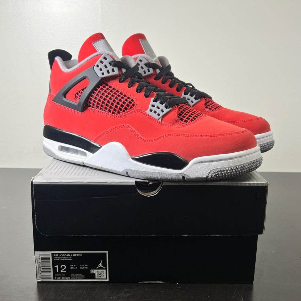 Jordan 4 Retro Toro Bravo (2026) 12 (Lightly Worn Pre-Owned)JordanFire Red/White/Black/Cement Grey - Image 1