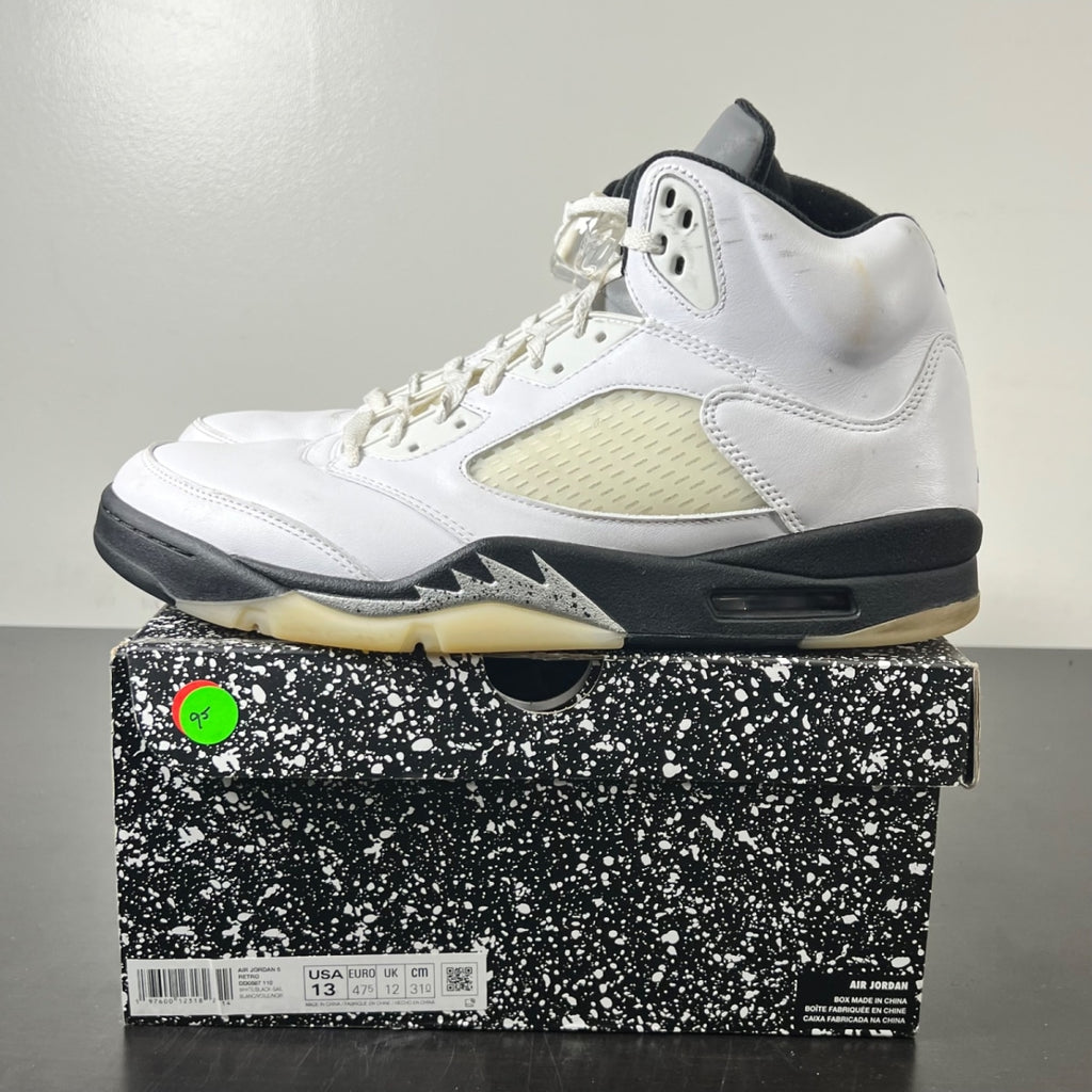 Jordan 5 Retro Reverse Metallic 13 (Moderately Worn Pre-Owned)JordanWhite/Black/Sail/Metallic Silver - Image 3