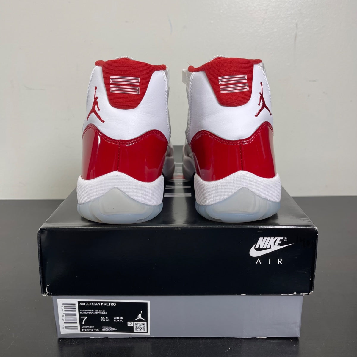Jordan 11 Retro Cherry (2022) 7 (Moderately Worn Pre-Owned)JordanWhite/Varsity Red/Black - Image 4
