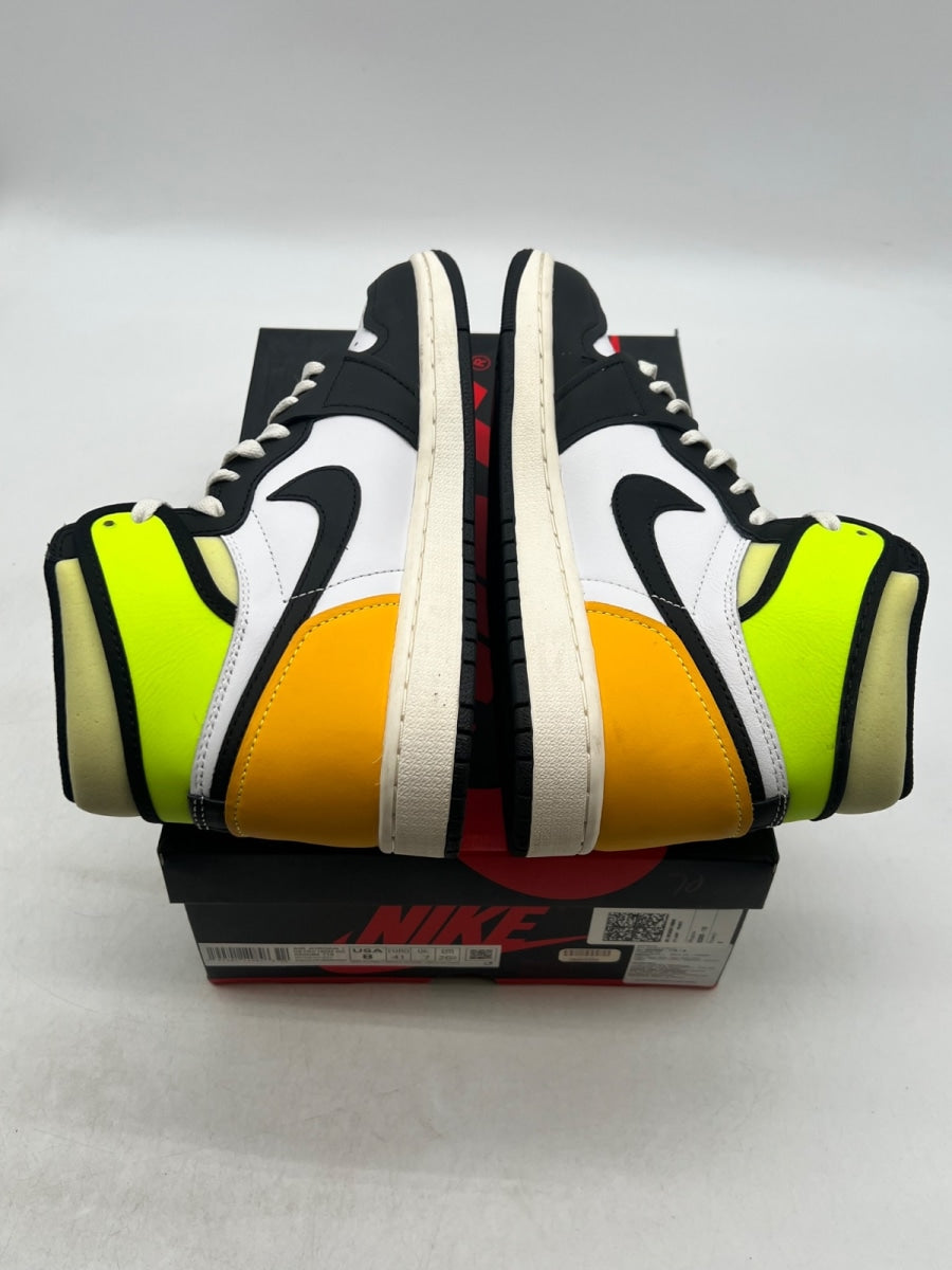 Jordan 1 Retro High White Black Volt University Gold 8 (Lightly Worn Pre-Owned) - Image 9