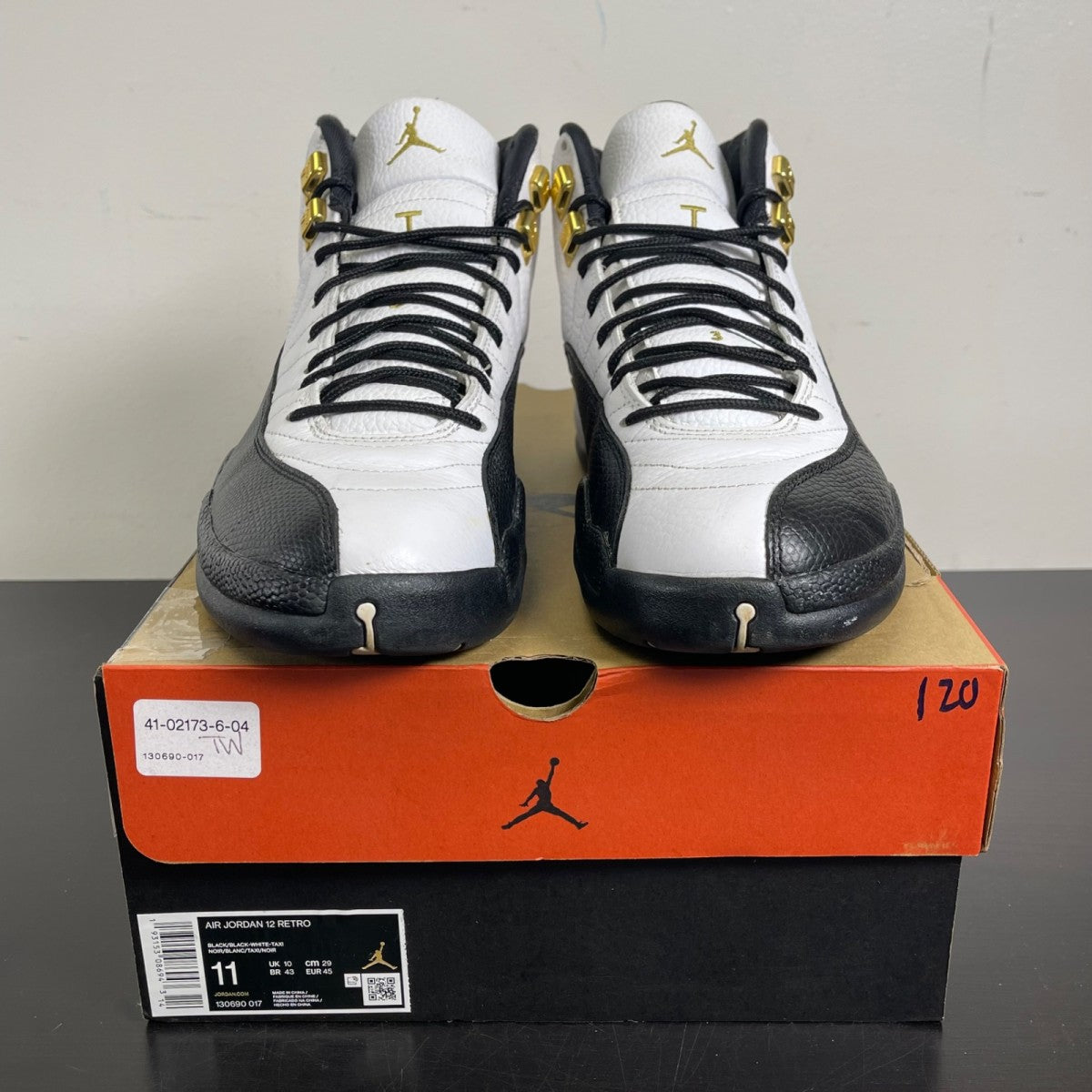 Jordan 12 Retro Reverse Taxi 11 (Moderately Worn Pre-Owned)JordanBlack/White-Taxi-Black - Image 2