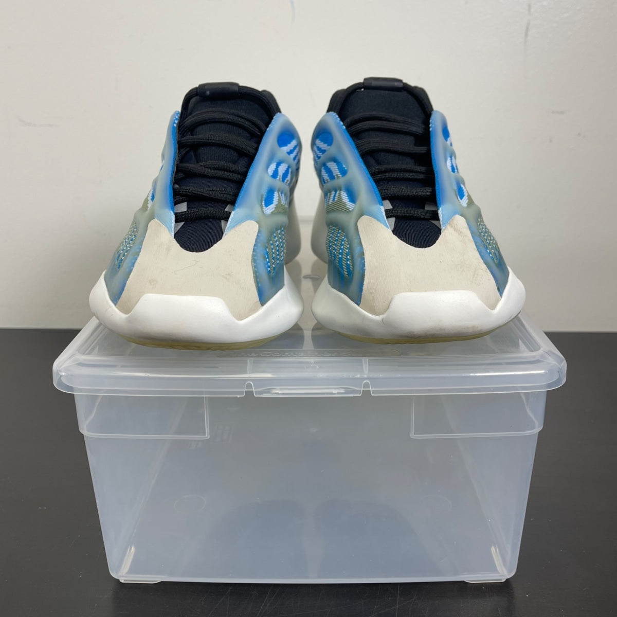 adidas Yeezy 700 V3 Arzareth 9.5 (Moderately Worn Pre-Owned)adidasAzareth/Azareth/Azareth - Image 2
