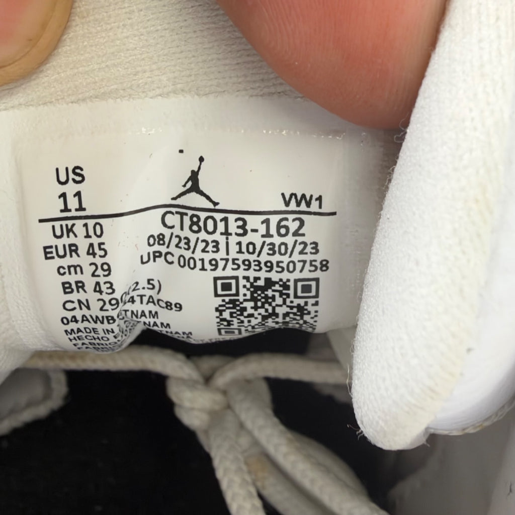 Jordan 12 Retro Taxi Flip (Size 11) - aux
