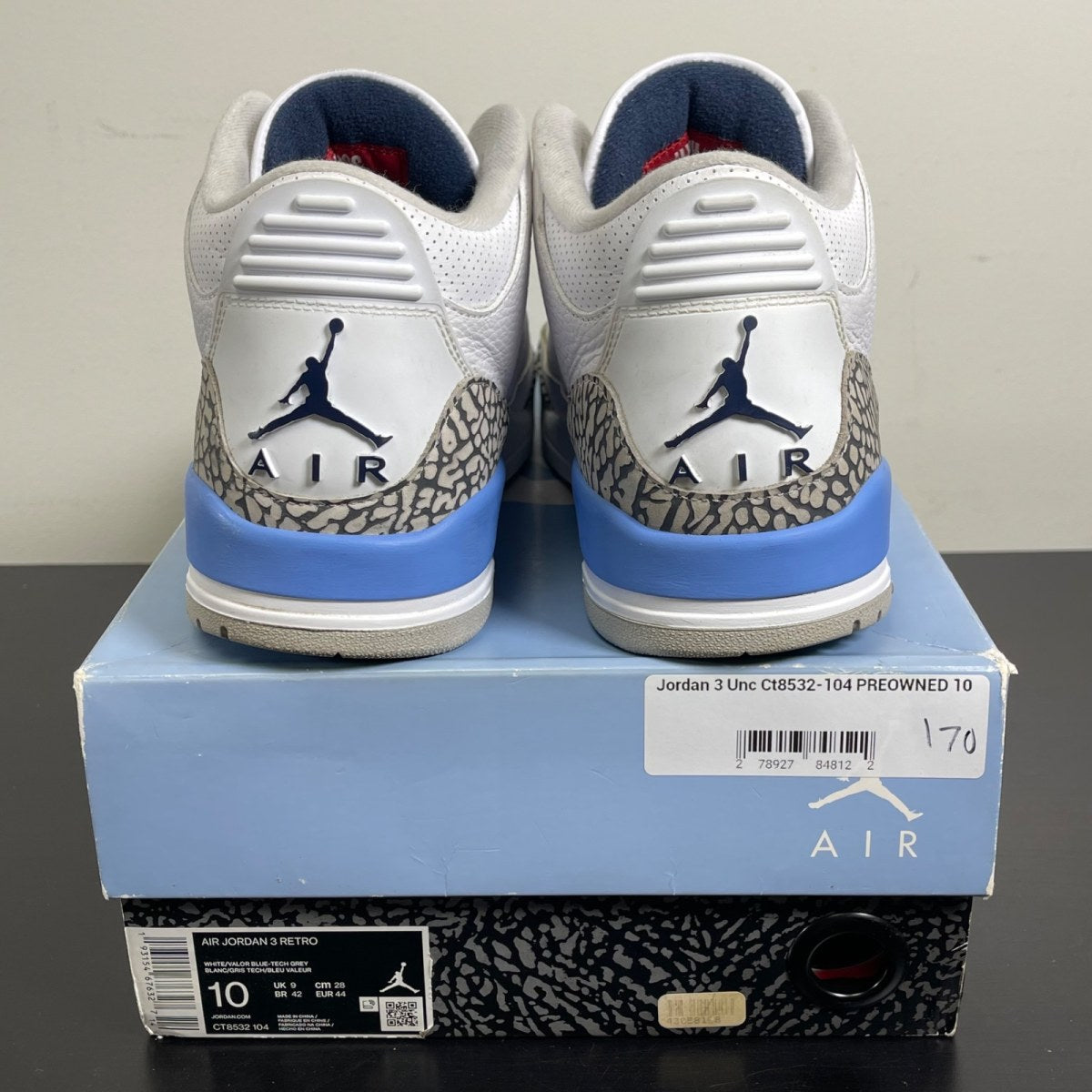 Jordan 3 Retro UNC (2020) 10 (Moderately Worn Pre-Owned)JordanWhite/Valor Blue-Tech Grey - Image 4