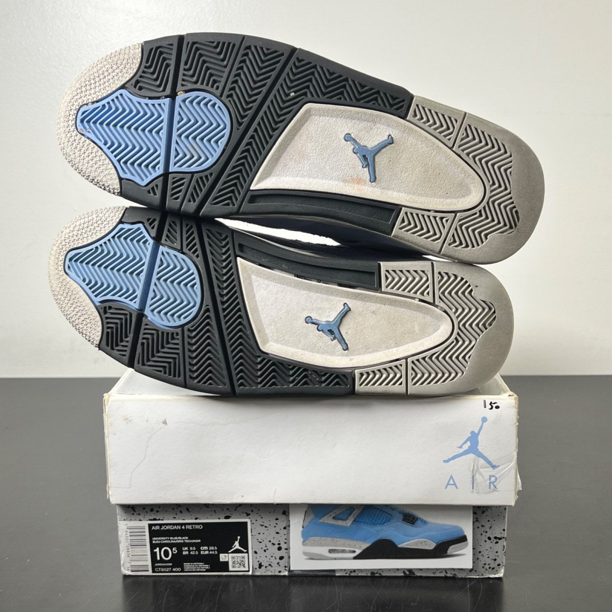 Jordan 4 Retro University Blue 10.5 (Moderately Worn Pre-Owned)JordanUniversity Blue/Tech Grey-White-Black - Image 6