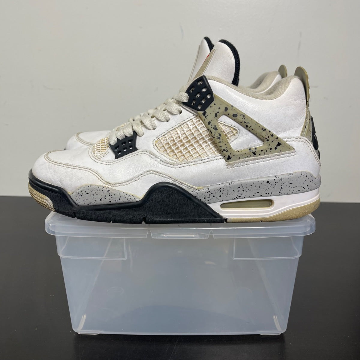 Jordan 4 Retro White Cement (2016) 8 (Heavily Worn Pre-Owned)JordanWhite/Fire Red-Black-Tech Grey - Image 3