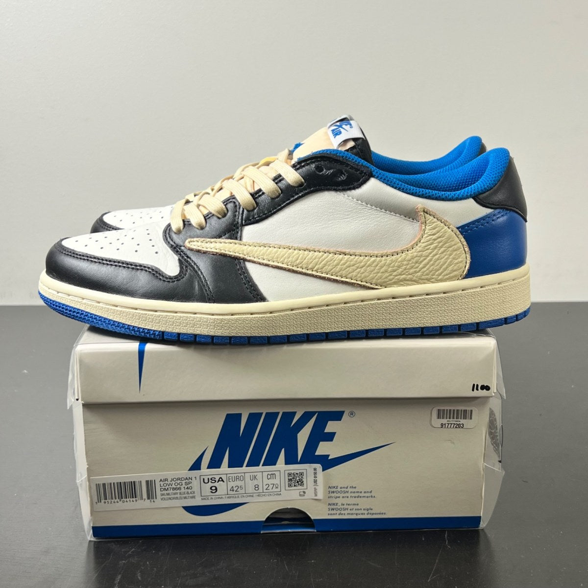 Jordan 1 Retro Low OG SP Fragment x Travis Scott 9 (Lightly Worn Pre-Owned)JordanWhite/Black-Royal-Sail - Image 5