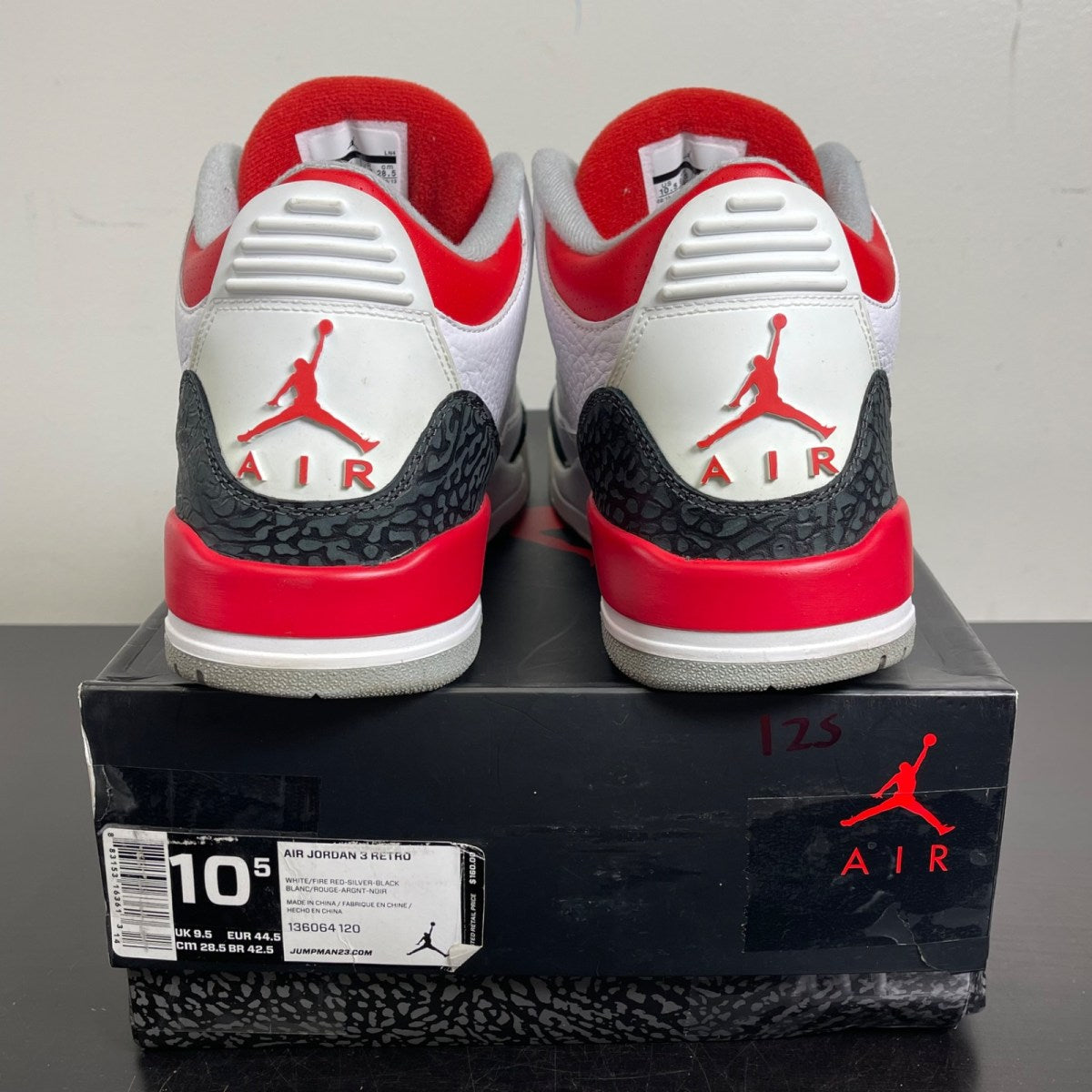 Jordan 3 Retro Fire Red (2013) 10.5 (Moderately Worn Pre-Owned)JordanWhite/Fire Red-Neutral Grey-Black - Image 4