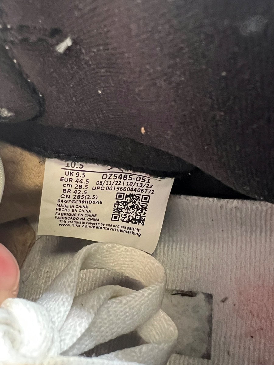 Jordan 1 Retro High OG Washed Black 10.5 (Moderately Worn Pre-Owned)JordanBlack/Fire Red/Light Smoke Grey/Sail - Image 6