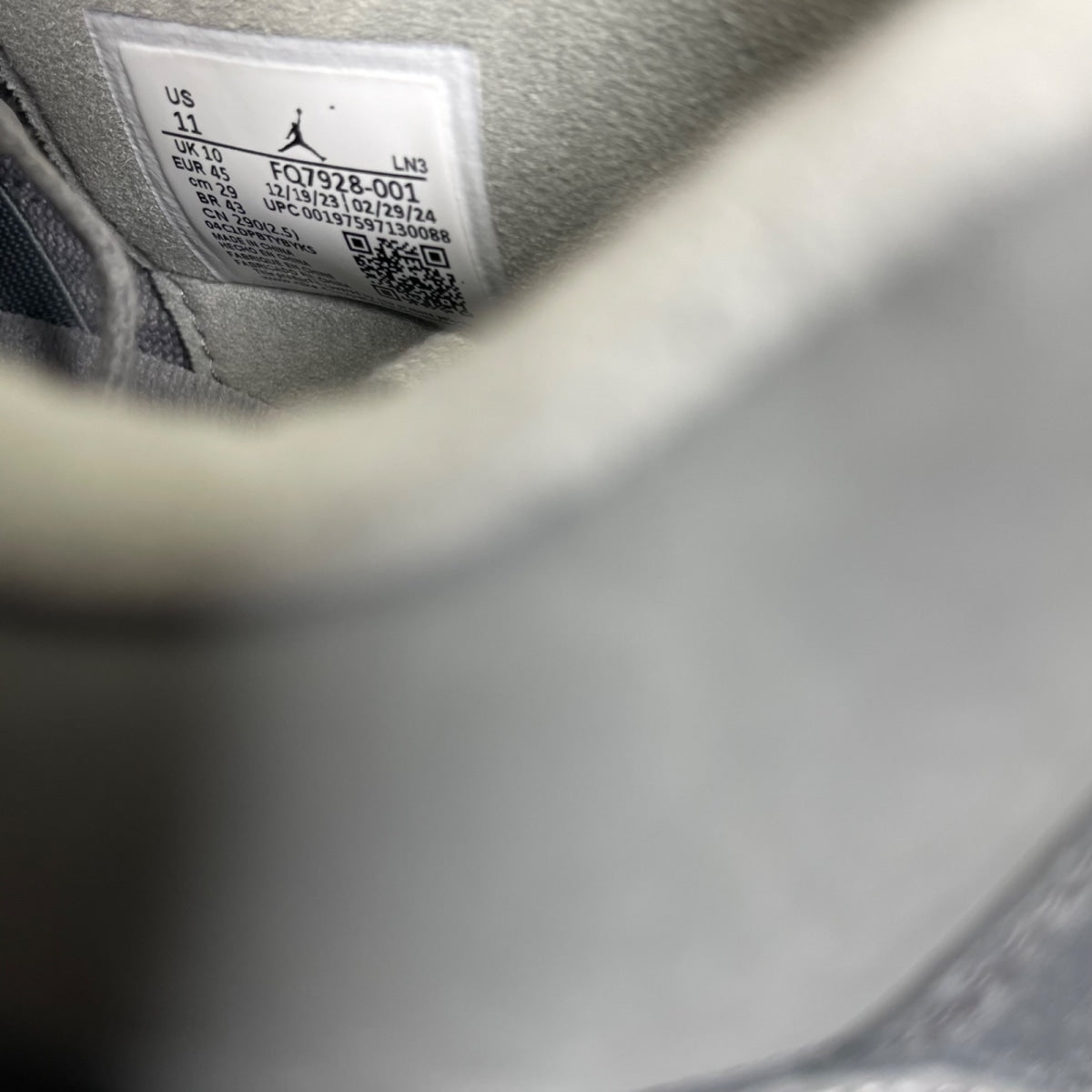 Jordan 4 Retro SE Paris Olympics Wet Cement 11 (New Pre-Owned)JordanSmoke Grey/Iron Grey/Cement Grey/Particle Grey - Image 6