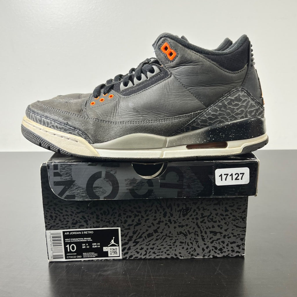 Jordan 3 Retro Fear Pack (2023) 10 (Heavily Worn Pre-Owned)JordanNight Stadium/Total Orange-Black-Flat Pewter-Neutral Grey - Image 3