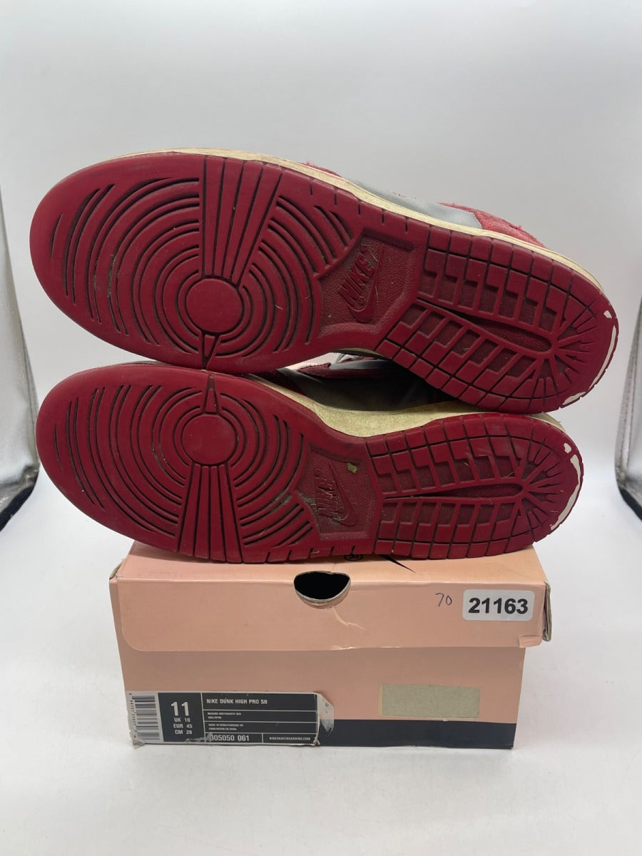 Nike Dunk High Pro SB 'UNLV' 11 (Heavily Worn Pre-Owned) - Image 7