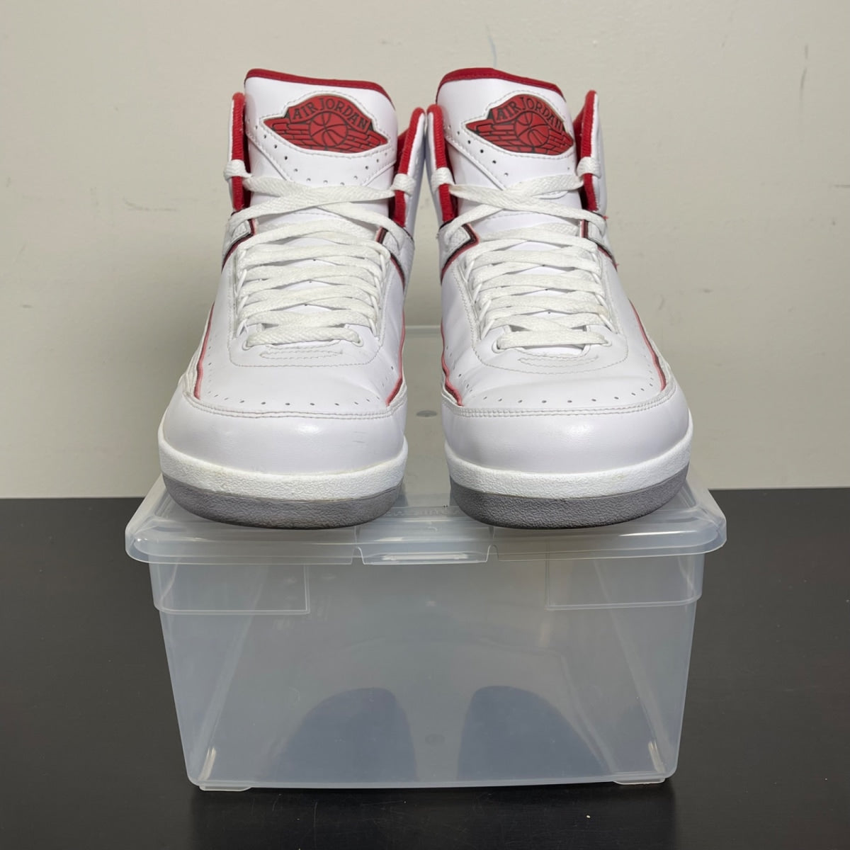 Jordan 2 Retro White Red (2014) 12 (Moderately Worn Pre-Owned)JordanWhite/Black-Varsity Red-Cement Grey - Image 2
