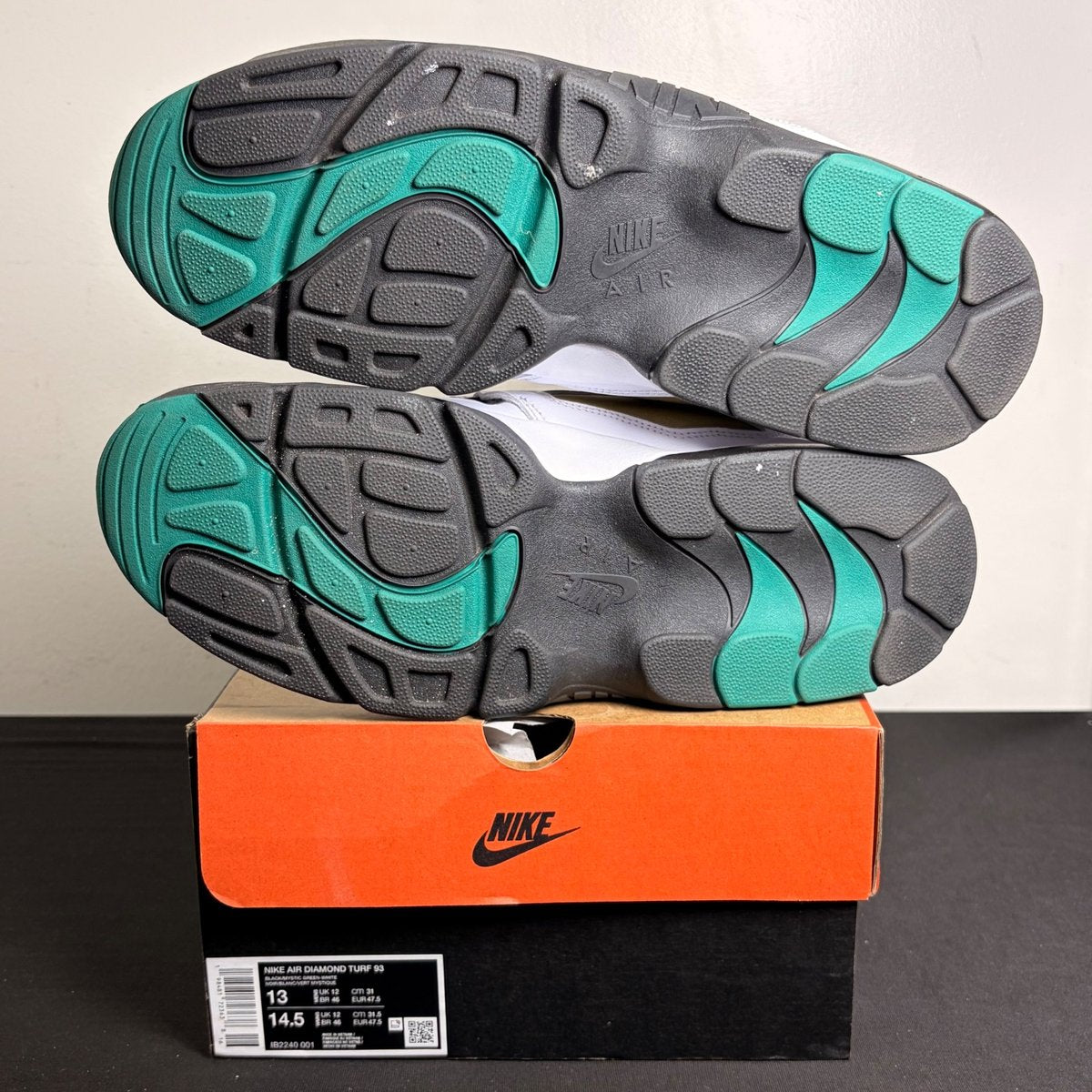 Nike Air Diamond Turf Emerald (Size 13) - Image 5