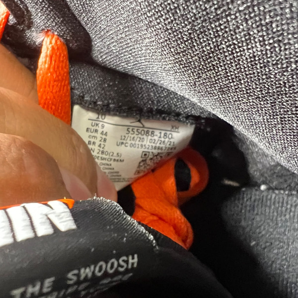 Jordan 1 Retro High Electro Orange 10 (Lightly Worn Pre-Owned)JordanWhite/Electro Orange-Black - Image 6