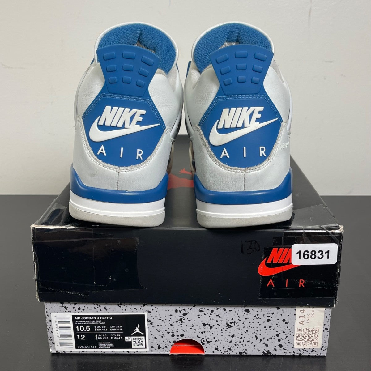 Jordan 4 Retro Military Blue (2024) 10.5 (Moderately Worn Pre-Owned)JordanOff-White/Military Blue/Neutral Grey - Image 4