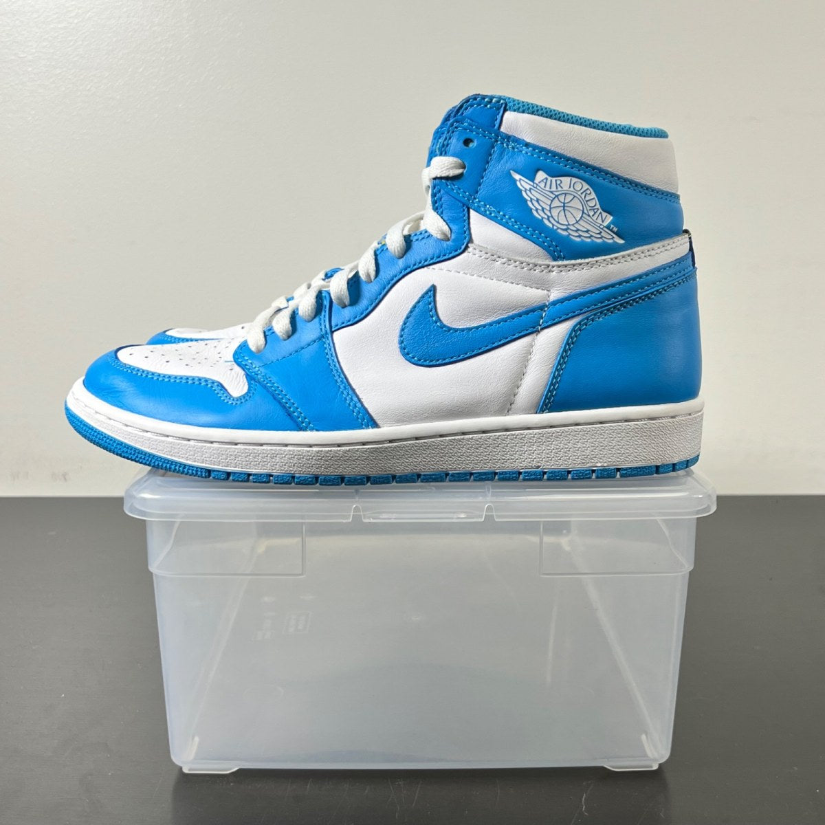 Jordan 1 Retro High OG UNC (Size 9) - Image 3
