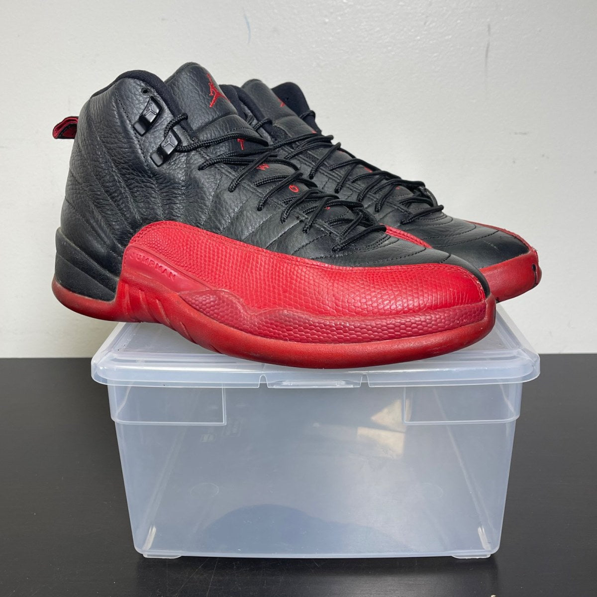 Jordan 12 Retro Flu Game (2016) 8.5 (Moderately Worn Pre-Owned)JordanBlack/Varsity Red - Image 1