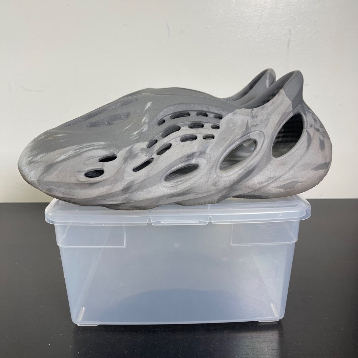 adidas Yeezy Foam RNR MX Granite 10 (Moderately Worn Pre-Owned)adidasAntoca/MX Granite/MX Granite - Image 3