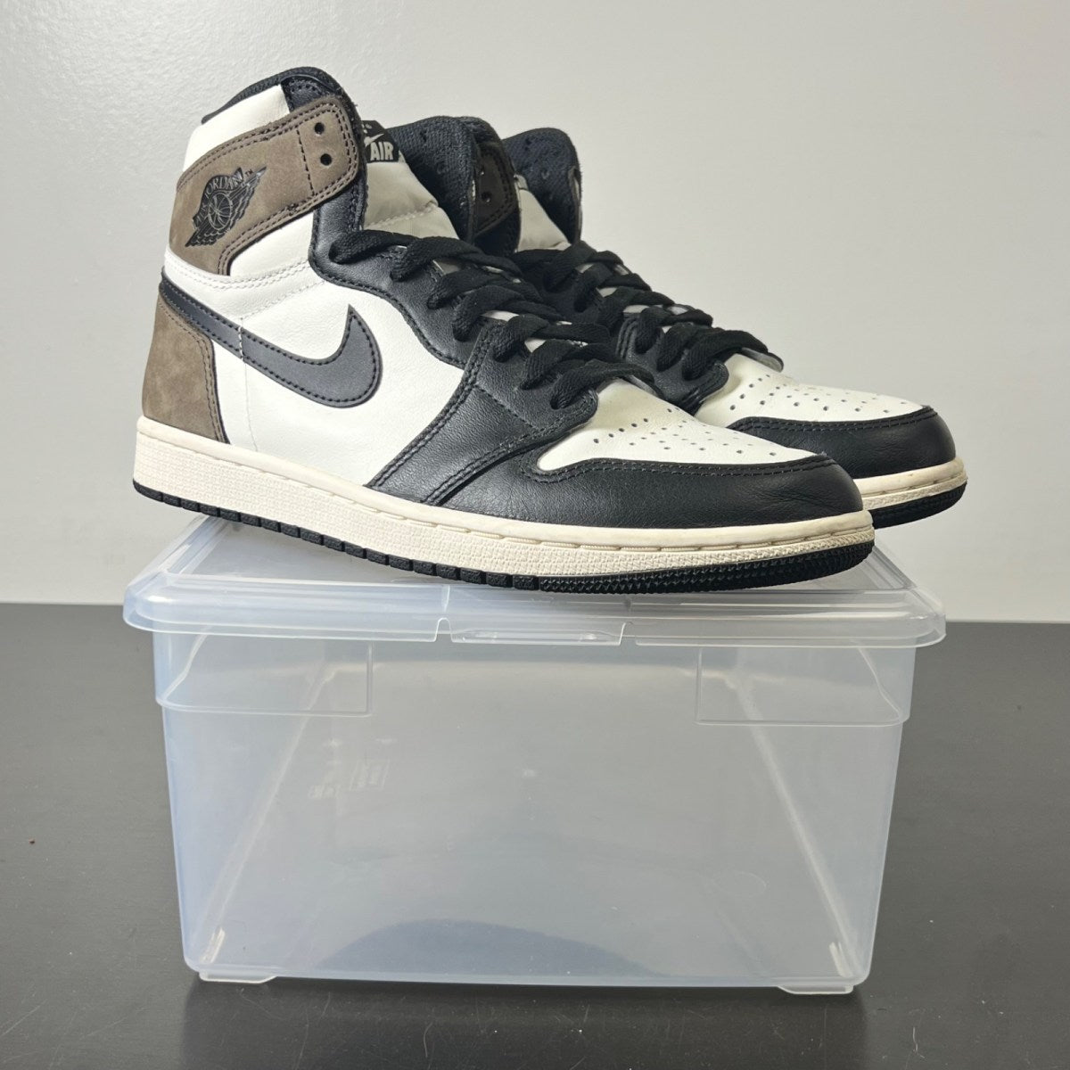 Jordan 1 Retro High Dark Mocha 8 (Lightly Worn Pre-Owned)JordanSail/Dark Mocha-Black-Black - Image 1