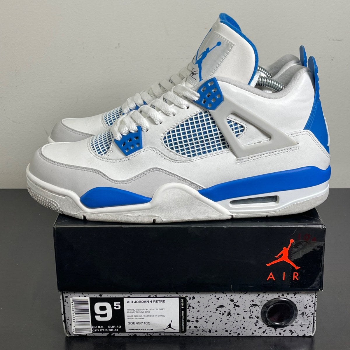 Jordan 4 Retro Military Blue (2012) 9.5 (Moderately Worn Pre-Owned)JordanWhite/Military Blue-Neutral Grey - Image 3