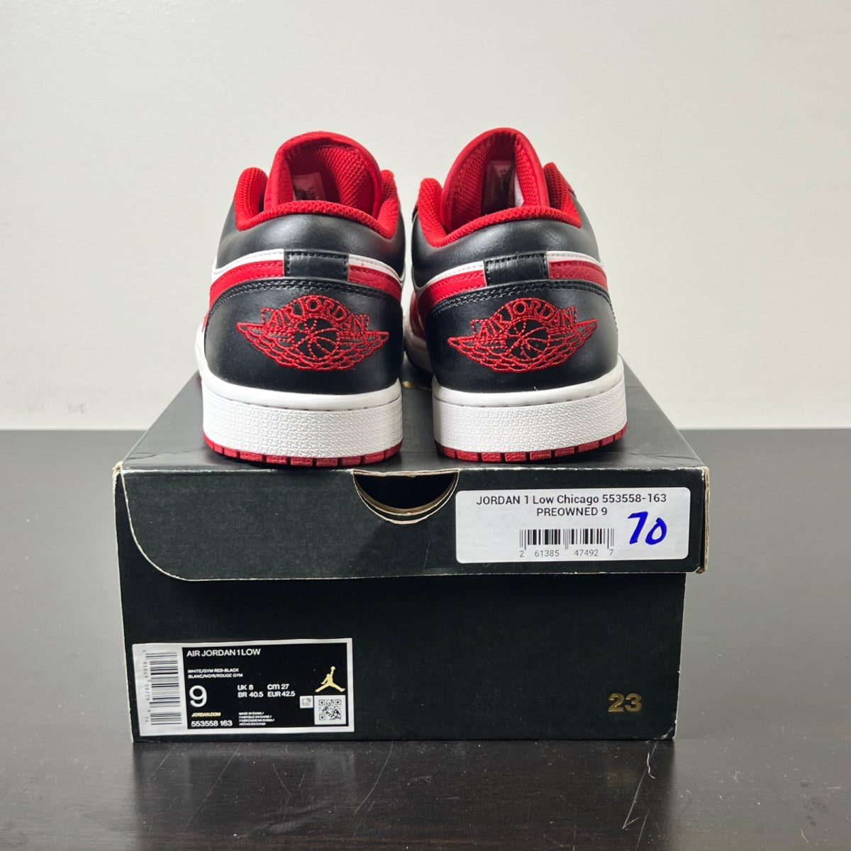 Jordan 1 Low Bulls (Size 9) - Image 4