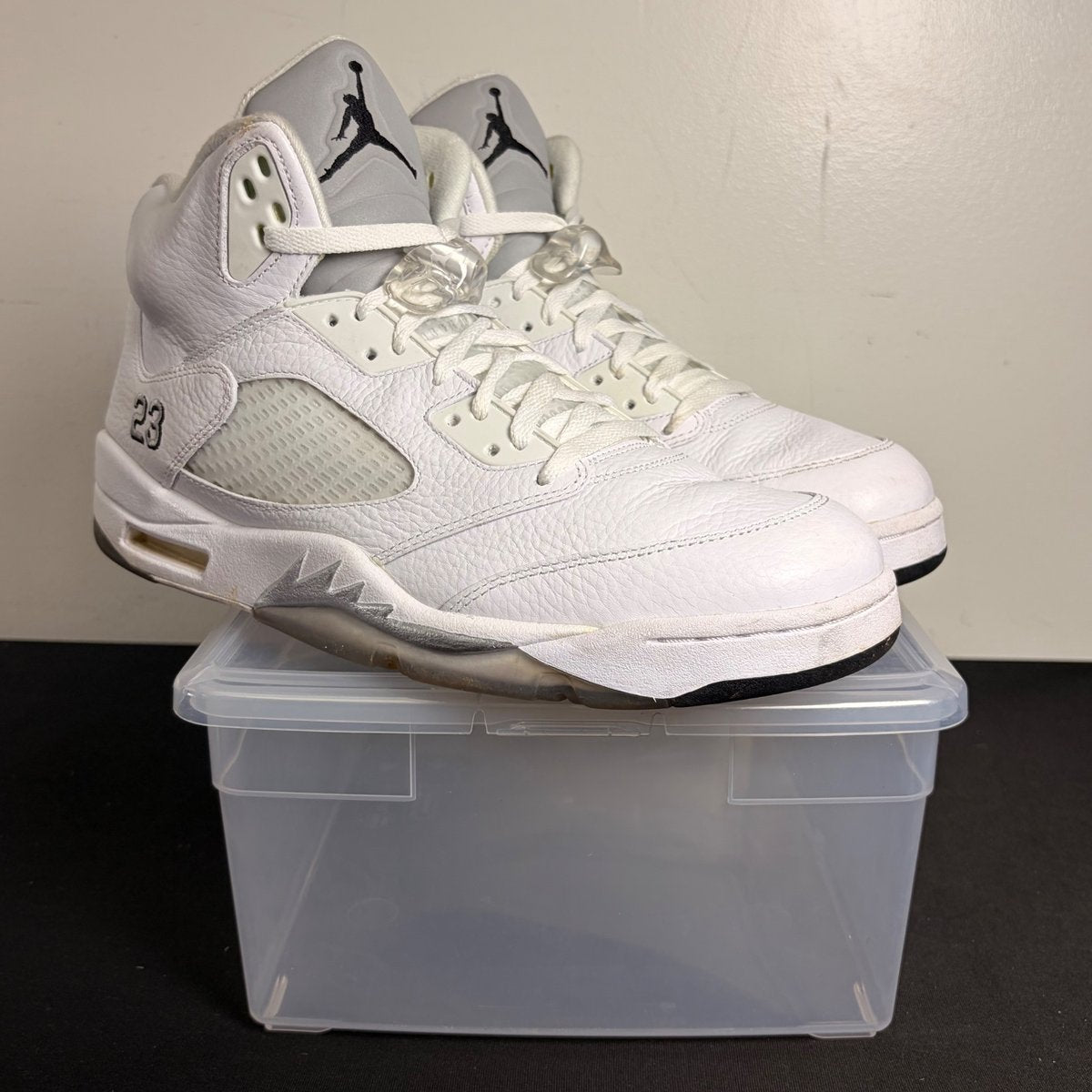 Jordan 5 Retro Metallic White (2015) (Size 13) - Image 1