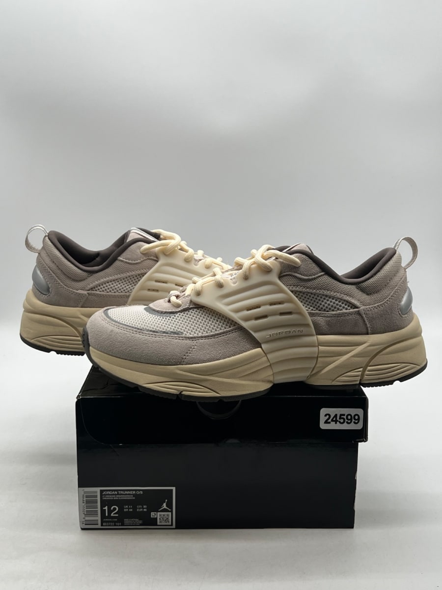 Jordan Trunner O/S Light Orewood Brown 12 (Lightly Worn Pre-Owned)JordanLight Orewood Brown/Phantom/Muslin/Ridgerock - Image 1