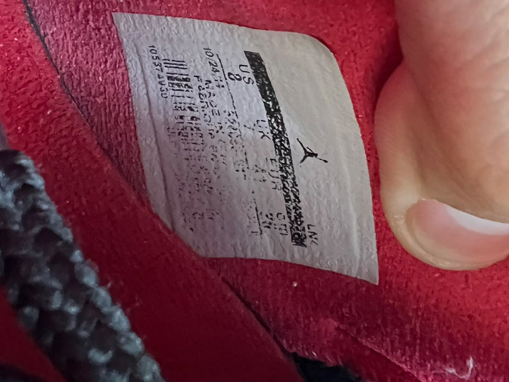 Jordan 11 Retro Low Bred (2015) 8 (Heavily Worn Pre-Owned) - Image 7