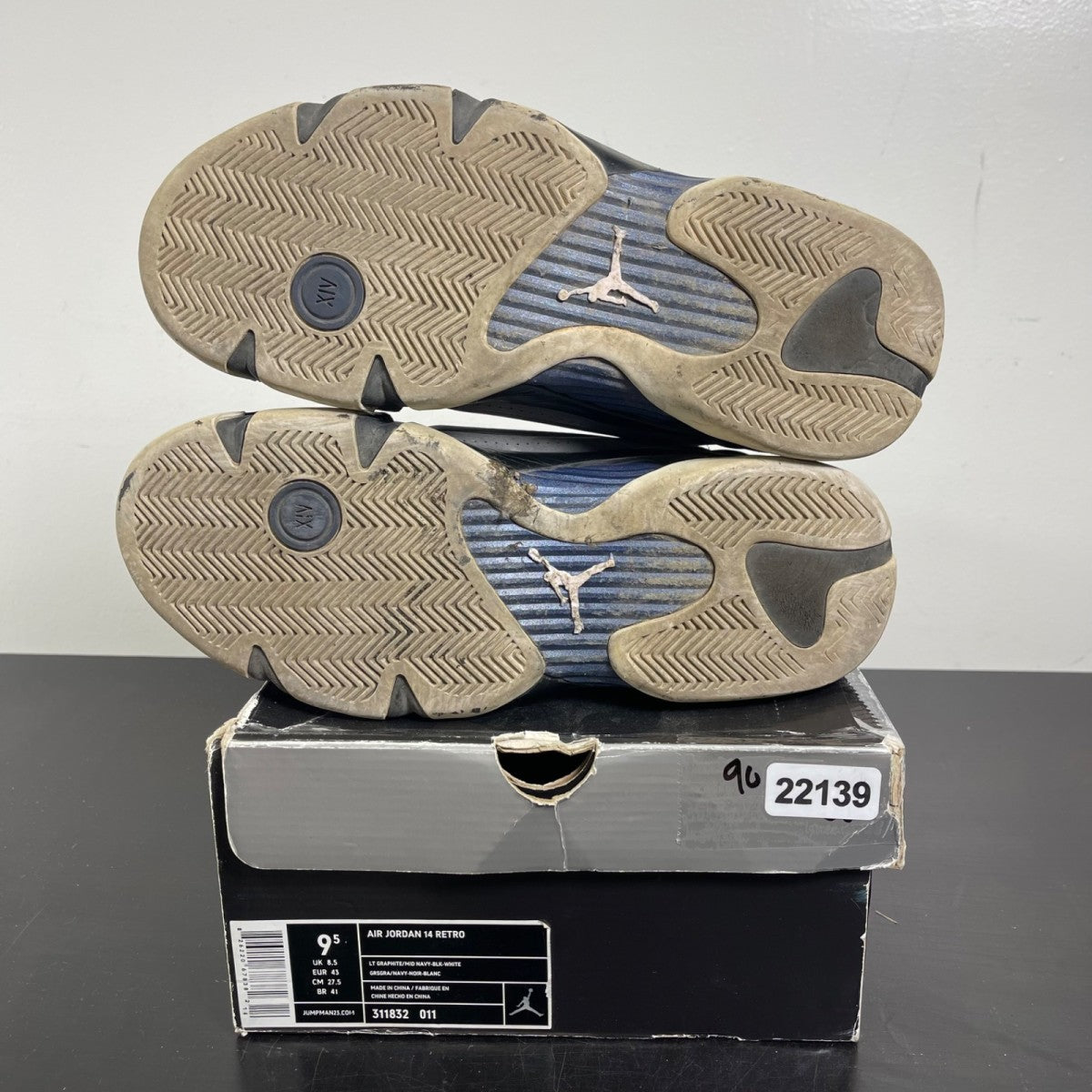 Jordan 14 Retro Light Graphite (2011) 9.5 (Heavily Worn Pre-Owned)JordanLight Graphite/Midnight Navy-Black - Image 5