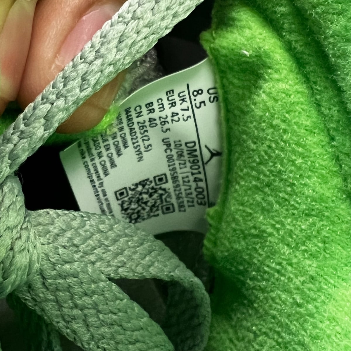 Jordan 5 Retro Green Bean (2022) 8.5 (Moderately Worn Pre-Owned)JordanSilver/Green Bean-Flint Grey - Image 7