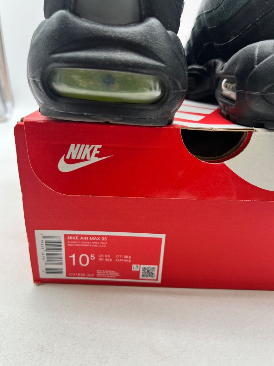 Nike Air Max 95 Retro Logo Black Grey Volt 10.5 (Lightly Worn Pre-Owned)NikeBlack/Wolf Grey-Cool Grey-Volt - Image 4