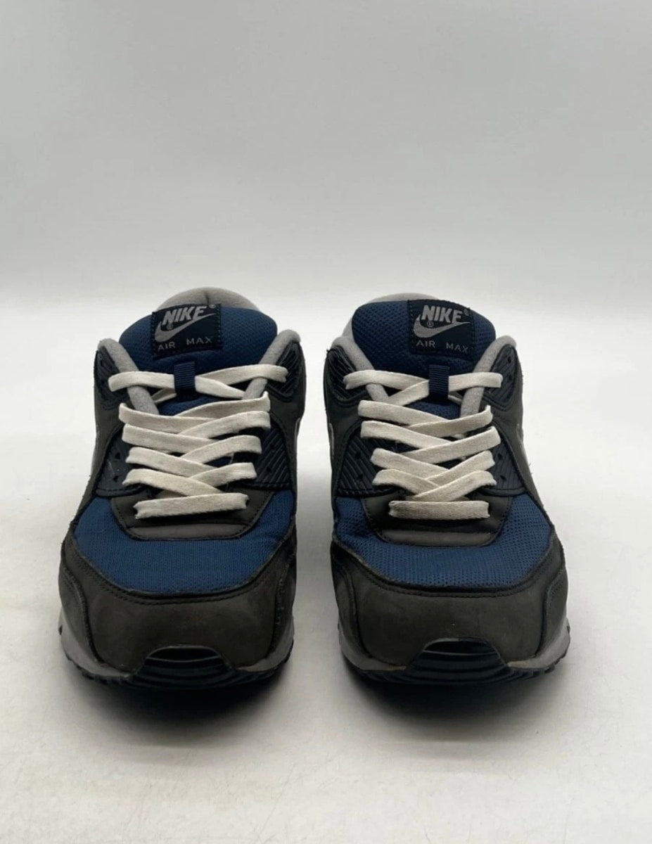 Nike Air Max 90 Leather 11 (Heavily Worn Pre-Owned)Nike - Image 2