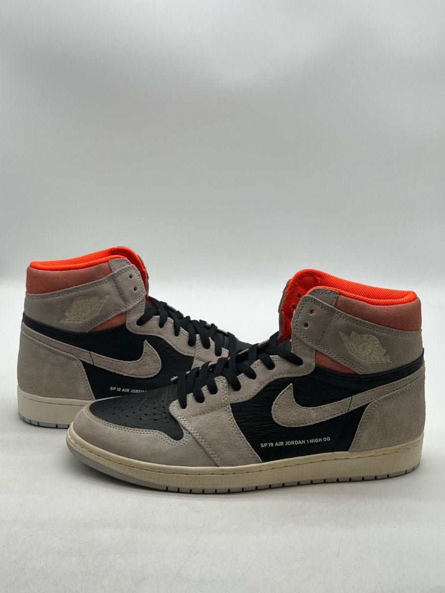 Jordan 1 Retro High Neutral Grey Hyper Crimson 13 (Lightly Worn Pre-Owned)JordanNeutral Grey/Black-Hyper Crimson-White - Image 1