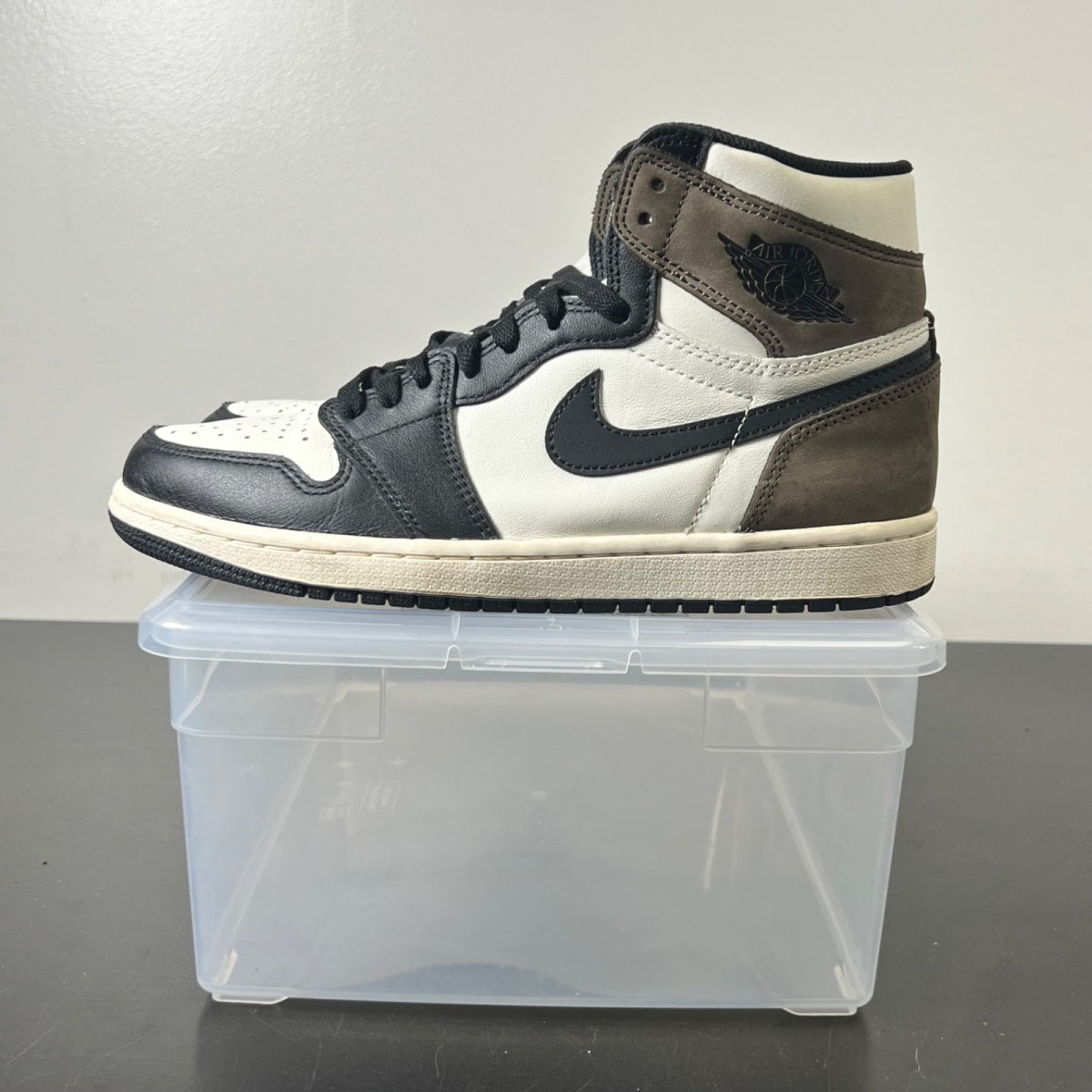 Jordan 1 Retro High Dark Mocha 8 (Lightly Worn Pre-Owned)JordanSail/Dark Mocha-Black-Black - Image 3