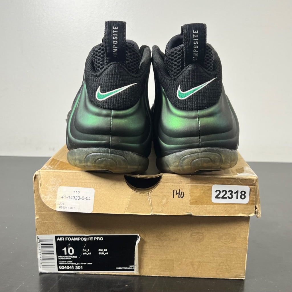 Nike Air Foamposite Pro Pine Green 10 (Moderately Worn Pre-Owned)NikePine Green/Black - Image 4