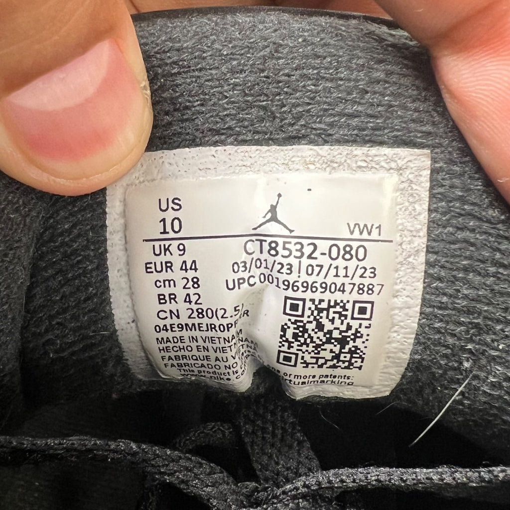 Jordan 3 Retro Fear Pack (2023) 10 (Heavily Worn Pre-Owned)JordanNight Stadium/Total Orange-Black-Flat Pewter-Neutral Grey - Image 7