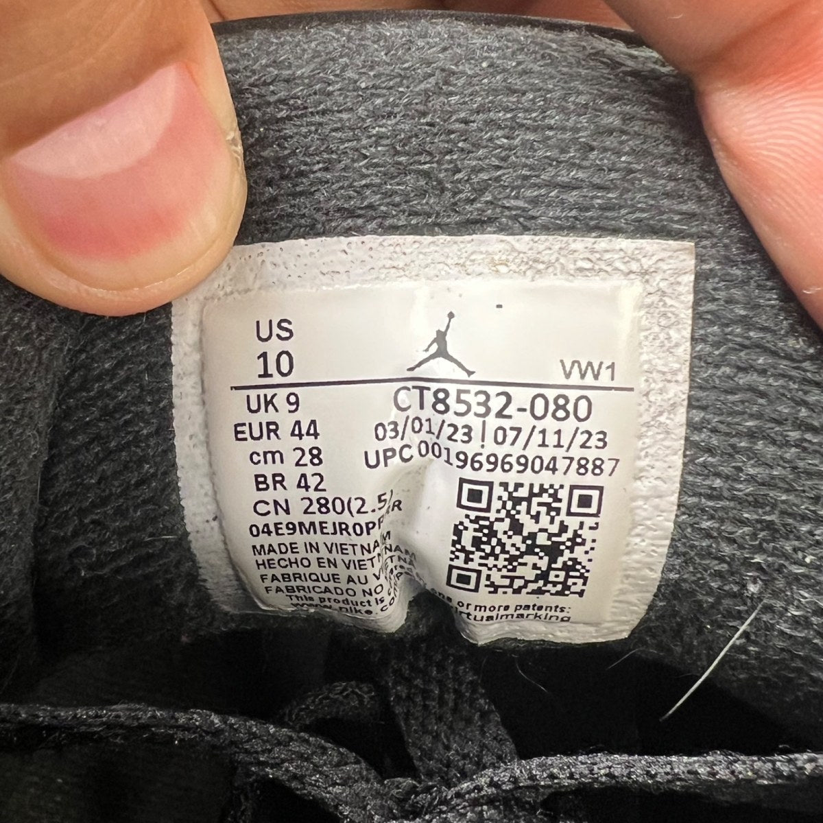 Jordan 3 Retro Fear Pack (2023) 10 (Heavily Worn Pre-Owned)JordanNight Stadium/Total Orange-Black-Flat Pewter-Neutral Grey - Image 7