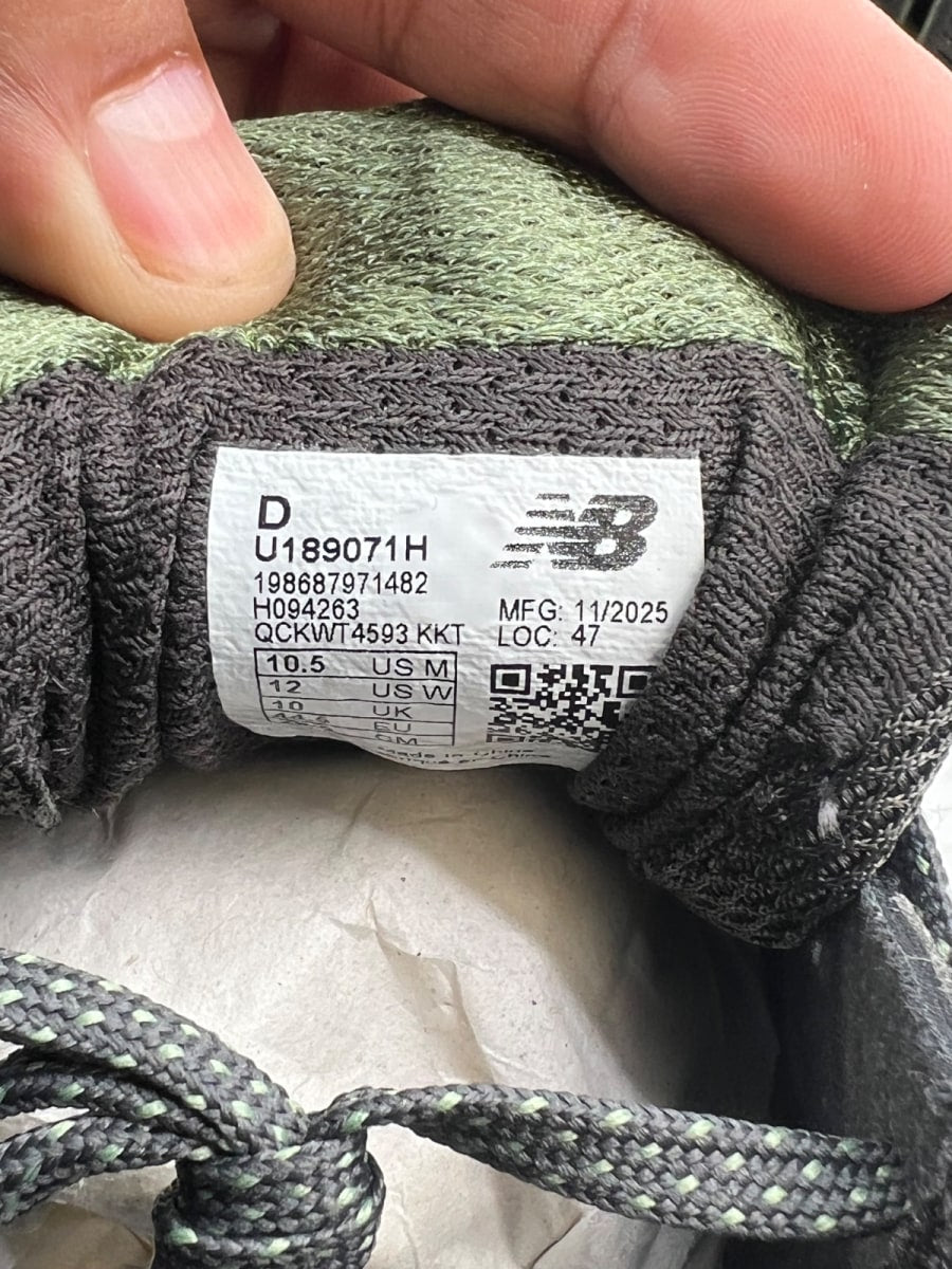 New Balance 1890 Faded Black Utility Green 10.5 (Lightly Worn Pre-Owned)New BalanceFaded Black/Utility Green - Image 6
