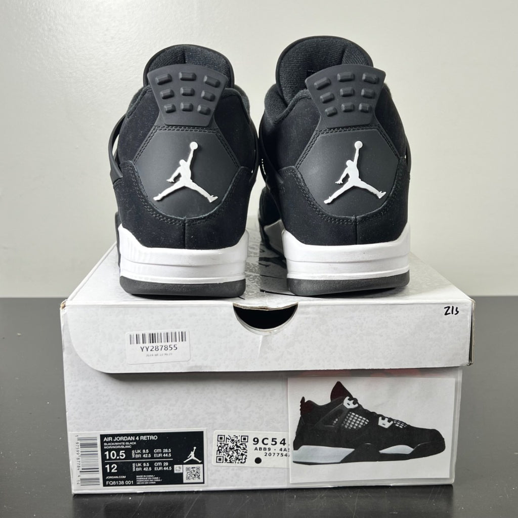 Jordan 4 Retro White Thunder 10.5 (Moderately Worn Pre-Owned)JordanBlack/White/Black - Image 4