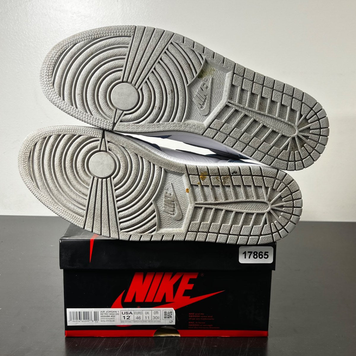 Jordan 1 Retro High OG Hyper Royal 12 (Heavily Worn Pre-Owned)JordanHyper Royal/Light Smoke Grey-White - Image 5