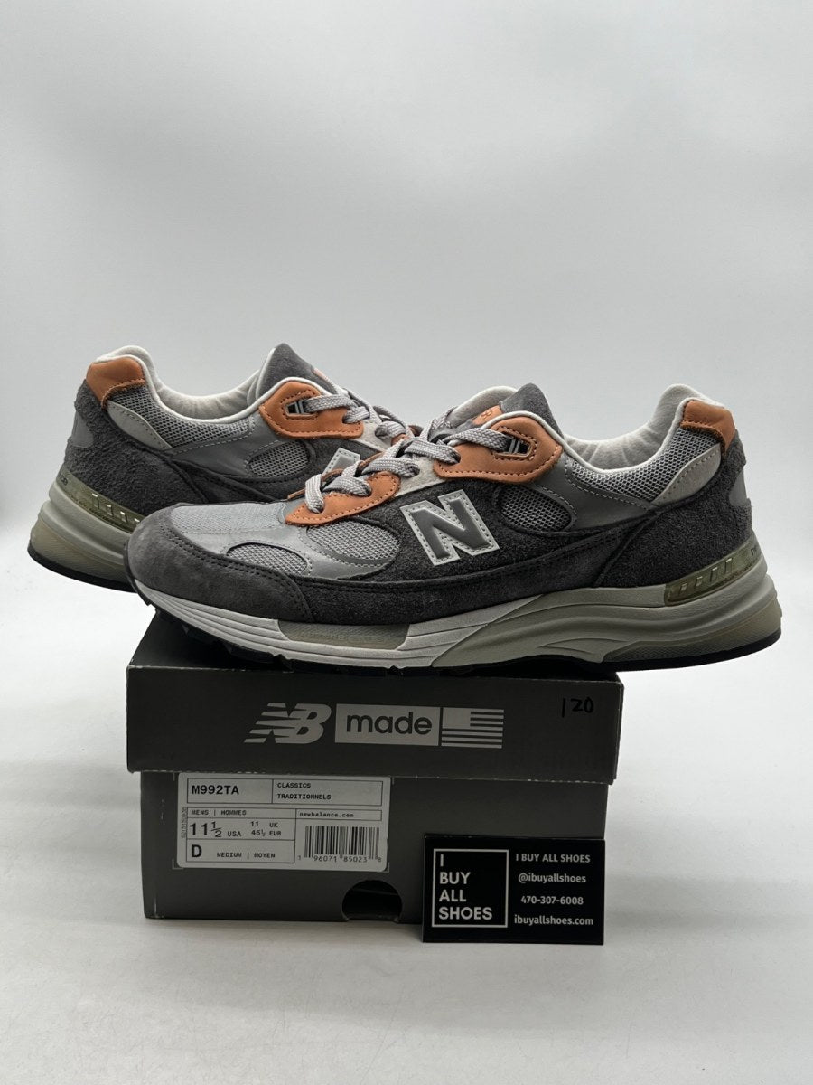 New Balance 992 Todd Snyder 10th Anniversary 9 (Moderately Worn Pre-Owned) - Image 1