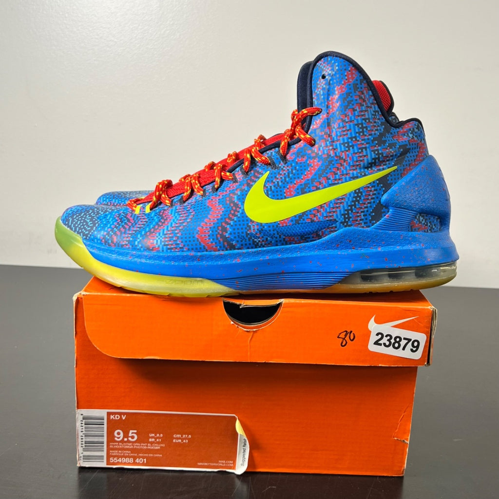 Nike KD 5 Christmas 9.5 (Moderately Worn Pre-Owned)NikeHyper Blue/Atomic Green-Photo Blue-Challenge Red - Image 3