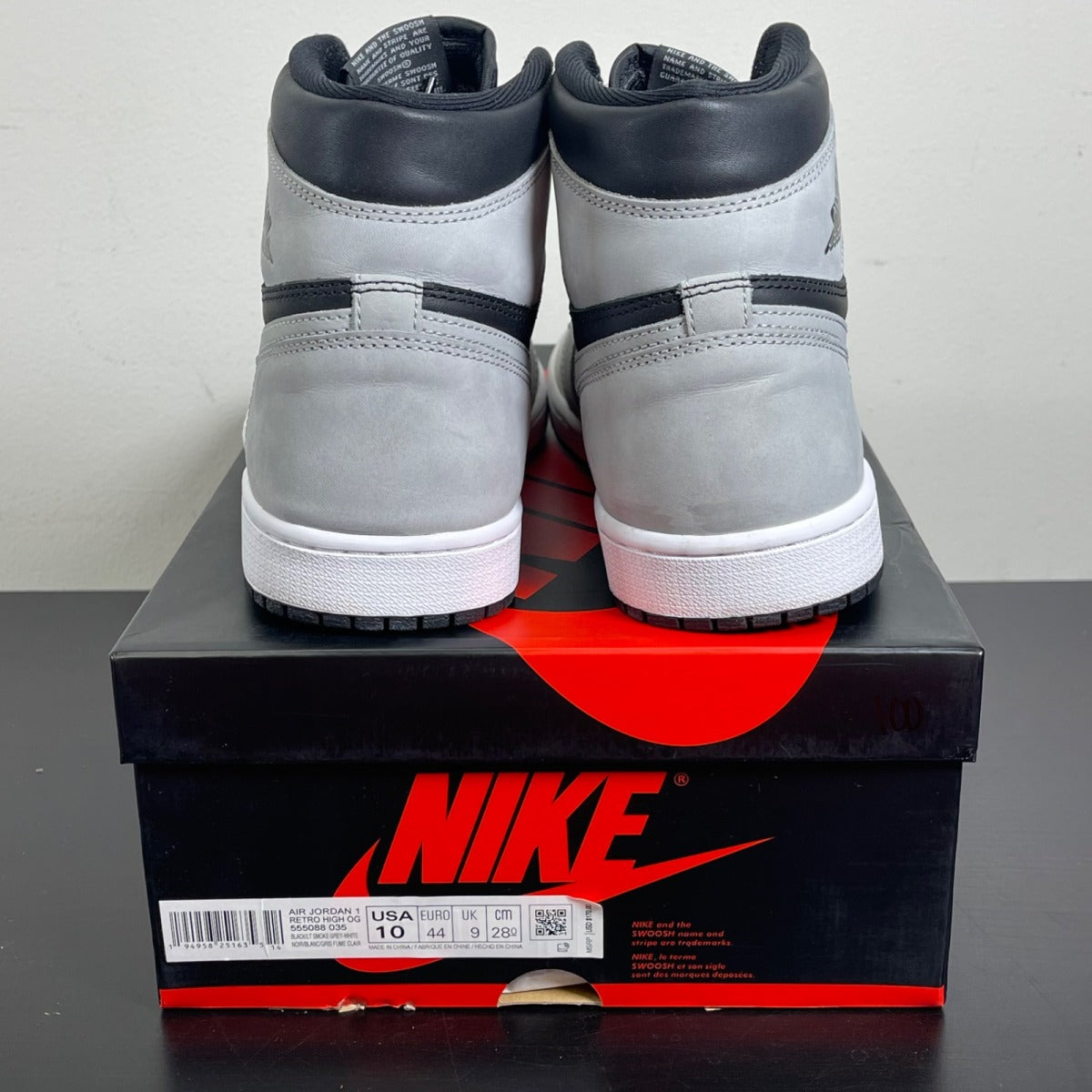 Jordan 1 Retro High Shadow 2.0 10 (Moderately Worn Pre-Owned)JordanBlack/White-Light Smoke Grey - Image 4