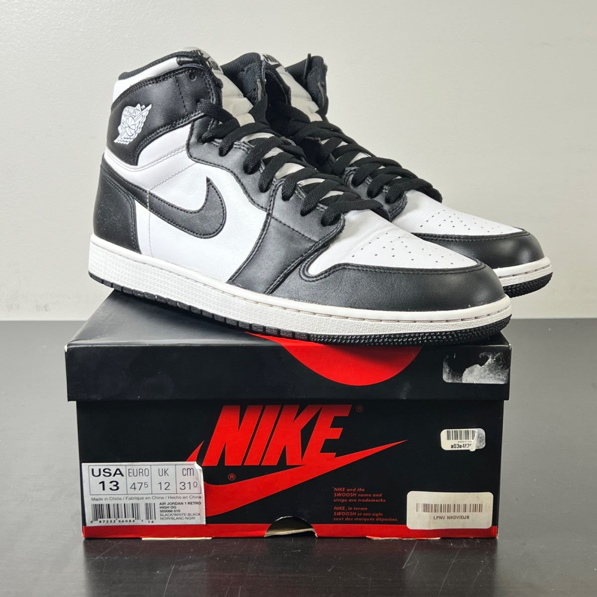 Jordan 1 Retro Black White (2014) 13 (Lightly Worn Pre-Owned)JordanBlack/White-Black - Image 1